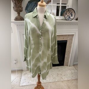 NWT Soft Surroundings Green Tie-Dye Dasha Shirt